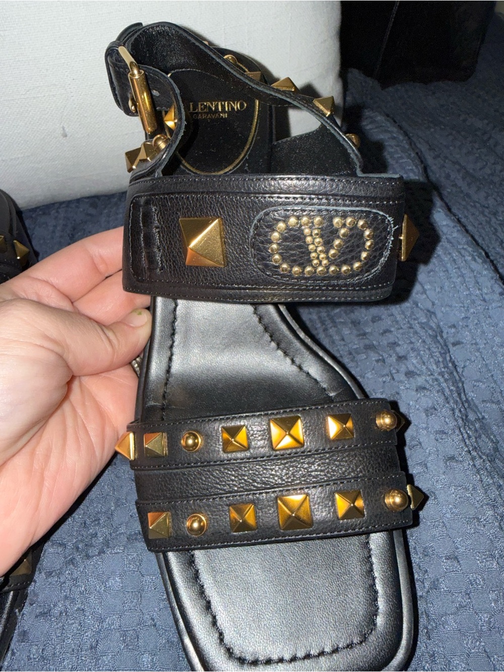 Valentino Black Leather Rockstud Flat Sandals with Gold Studs - Picture 7 of 7